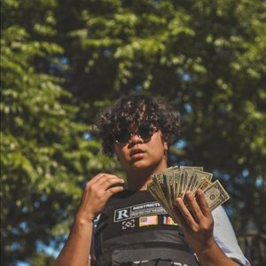 Meet your Posher, Angelo